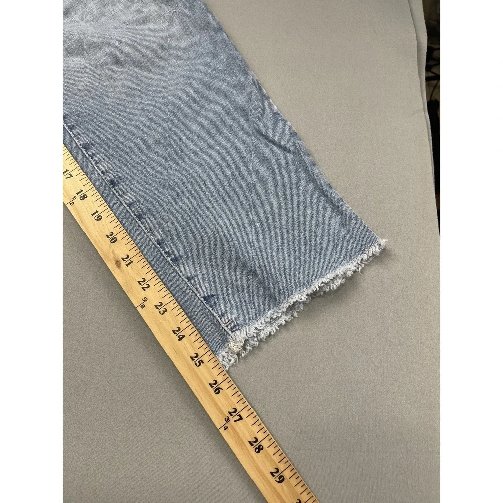 We the Free Womens Jeans Medium Light‎ Wash Paperbag Cargo Denim Raw Hem Cropped